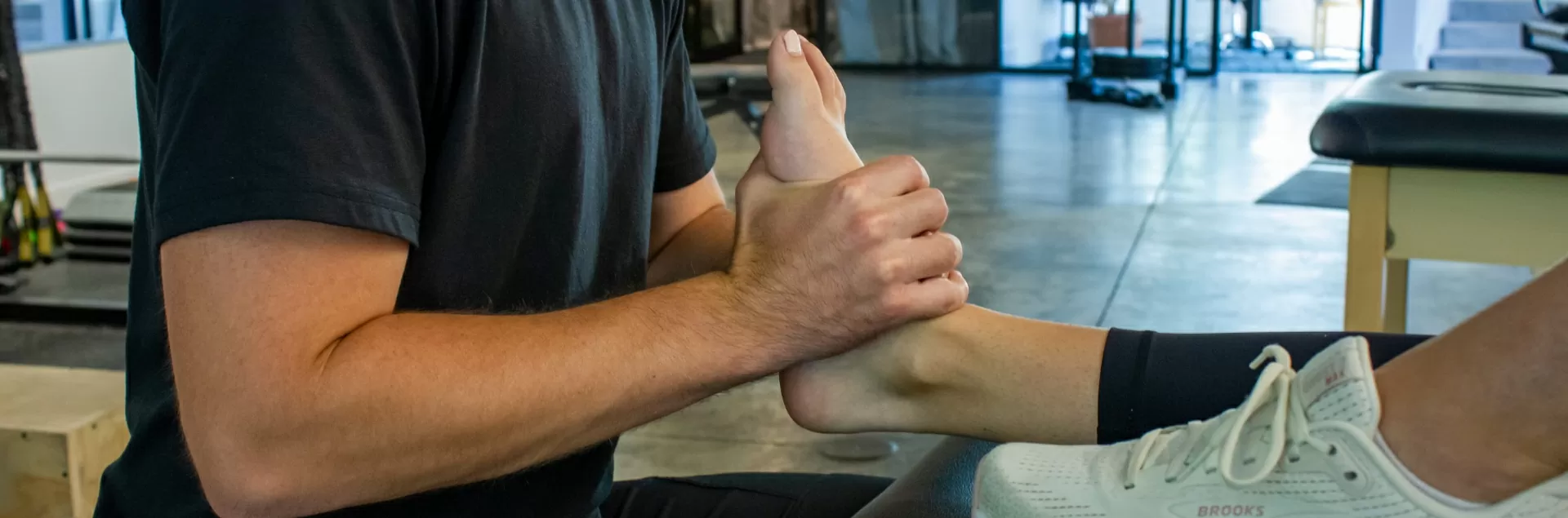foot-pain-HelioKC-Physical-Therapy-Overland-Park-KS-header